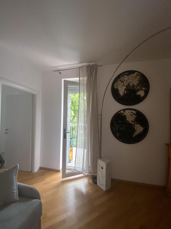 Living Vittoria: Vicino Al Centro Di Bolzano Apartment Exterior photo
